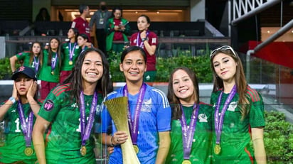 Homenaje a Selección Mexicana Sub-20 en el estadio Azteca