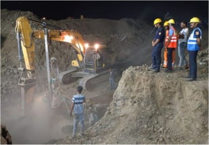 Niña de 2 años cae a pozo de 100 metros de profundidad 