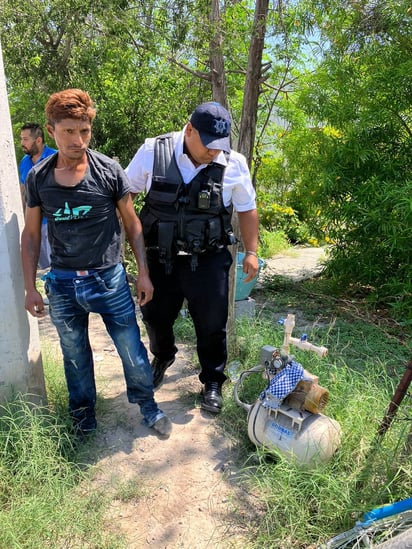 Vecinos de Jardines del Valle capturan a ladrón de viviendas