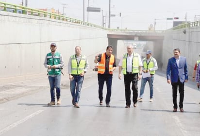 'Chema' Fraustro supervisa el recarpeteo del LEA