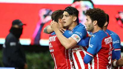 Chivas y Alan Pulido habrían cerrado un acuerdo para el regreso del delantero