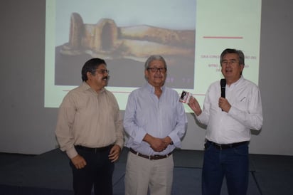 Arquitecto da ponencia sobre iglesia de Mva