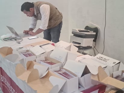 Tarjetas del bienestar son repartidas en la CTM