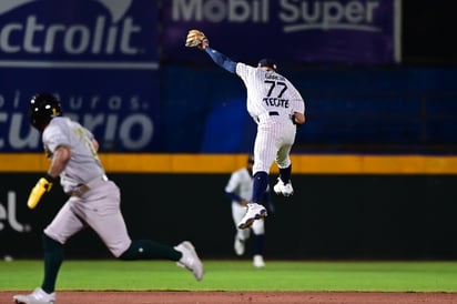 Pericos gana el segundo juego a los Acereros por 6-2