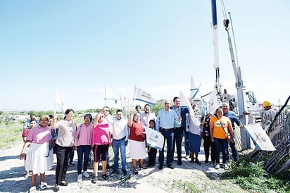 Alcalde impulsa distribución equitativa en obras públicas en las colonias 