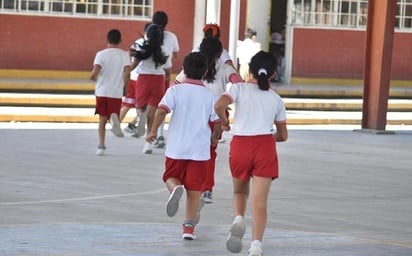 Ola de calor deja sin recreo a los niños de Coahuila 