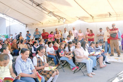 Niños de Monclova escribirán  segundo libro de cuentos