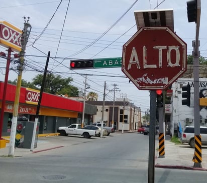 Instalan novedosos altos en la Zona Centro de Piedras Negras 