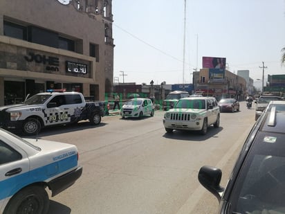 Policía toma medidas contra ciudadanos que se estacionen en la plaza principal de Monclova