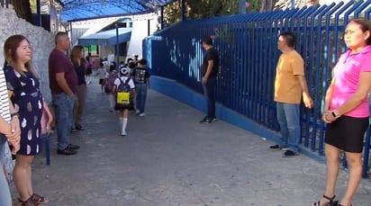 Nuevo León adelantaría fin de ciclo escolar por ola de calor 