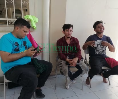 Caravana de 117 migrantes sale de Frontera hacia Piedras Negras 