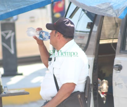 Alcalde recomienda cuidarse de los calorones para evitar un golpe de calor