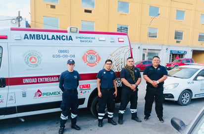 Bomberos Monclova implementa ‘operativo hidratación’