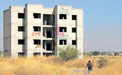 El abandono de viviendas crea pueblos fantasma 