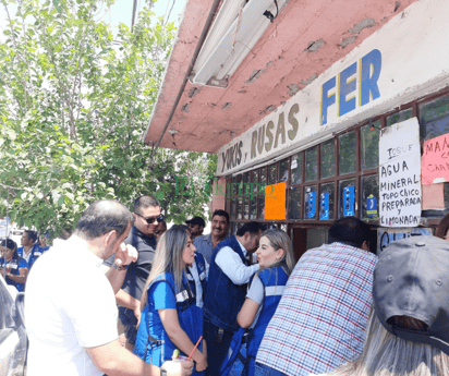 Los originales 'Quita Sed' de Don Luis sin todo un éxito en la colonia Obrera Sur