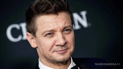 Jeremy Renner no está muerto, en redes viraliza su 'muerte'