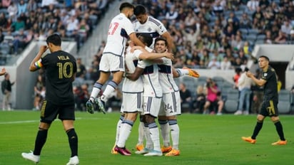 Carlos Vela anotó en la derrota de LAFC frente a Vancouver Whitecaps