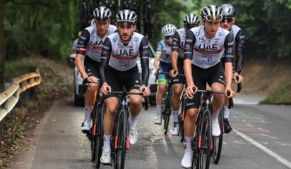 Ciclistas suman una increíble cantidad de kilómetros para prepararse rumbo al Tour de Francia