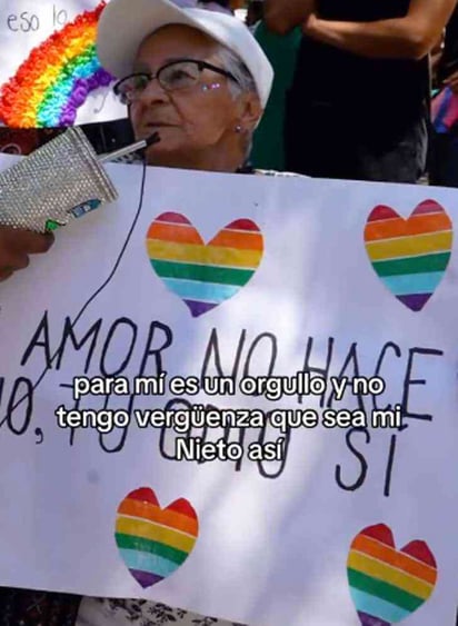 Abuelita acompaña a su nieto a la marcha LGBT: El apoyo incondicional de esta señora hacia su nieto conmovió al internet