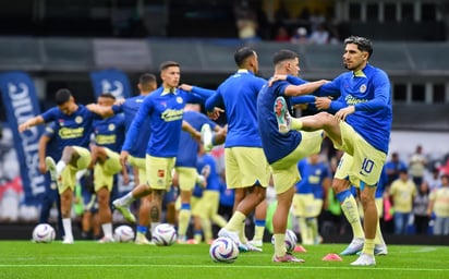 Mozumbito aparece en el ataque de América en el primer once de Jardine