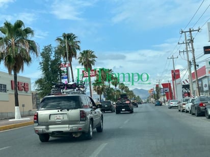 Paisanos comienzan a transitar por Monclova por vacaciones de verano