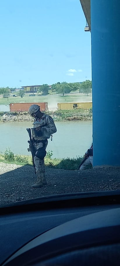 Por intento de cruce masivo en puente los Soldados ya vigilan