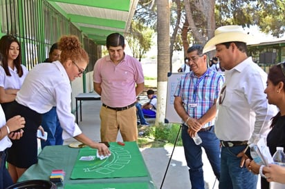 Alumnos del CBTa 22 presentan feria de proyectos en Cuatro Ciénegas