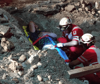 Motociclista cae a zanja en la Aviación de Frontera