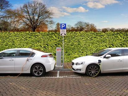 Apuestan por sodio para las baterías de autos eléctricos : El sodio podría ser la clave para reducir la demanda de litio