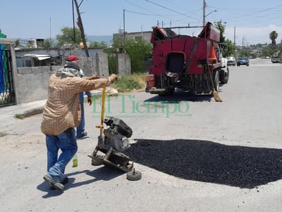 Repararán camiones de bacheo para trabajar con todo el trabajo rezagado