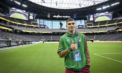 Johan Vásquez acepta haber encontrado felicidad al regresar a jugar con la Selección Mexicana.