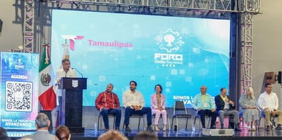 Américo Villarreal dialoga con empresarios de la industria maquiladora y manufacturera