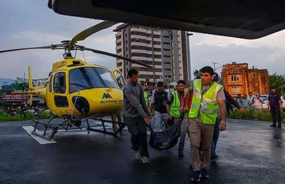 Familia fallecida en el Everest sin fecha de repatriación