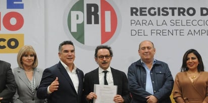 Pese a conseguir su registro, Gabriel Quadri se baja de la contienda del Frente Amplio