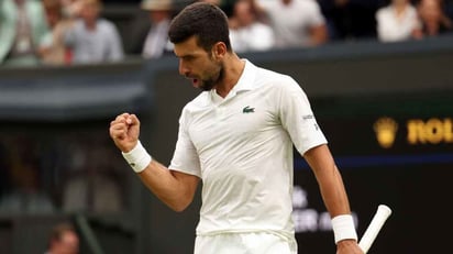 Djokovic pasó a la final de Wimbledon y va por el récord de Federer