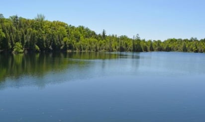 El lago que marcaría el inicio del Antropoceno, el supuesto nuevo periodo geológico de la Tierra