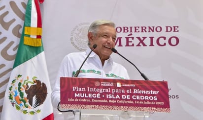 Pese a orden del INE de evitar tema electoral, AMLO garantiza que en 2024 continuará la 'transformación'