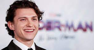 Cómo afecta a la salud la adicción al alcohol que confesó el actor Tom Holland