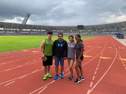 En plan grande Nigropetenses en evento nacional de atletismo