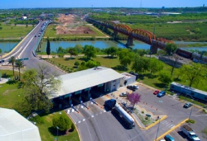 Aumenta un 29 % el tráfico vehicular en cruce fronterizo de Eagle Pass y Piedras Negras 