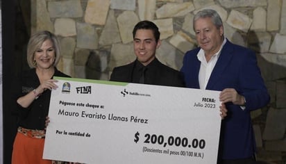 Artista monclovense gana IV Bienal Nacional de Autorretrato Rubén Herrera