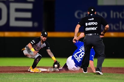 Acereros gana en apretado juego a los Guerreros 8-6