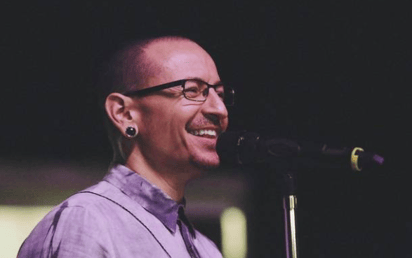 Homenajean a Chester Bennington en el sexto aniversario de su fallecimiento