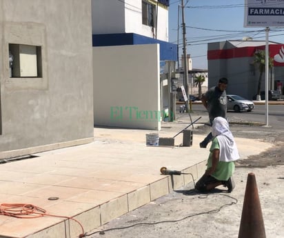 Trabajadores de limpieza sufren de  un golpe de calor