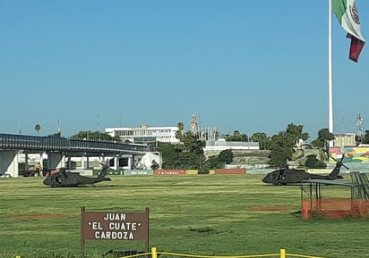 Aterrizan dos helicópteros del DPS en el Shelby Park 