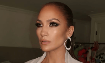 Jennifer Lopez arremete contra paparazzi afuera de un gimnasio