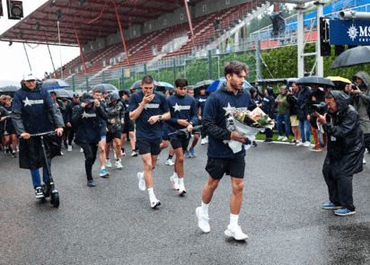 Pierre Gasly hizo un emotivo recorrido por el circuito de Spa-Francorchamps en Bélgica para recordar a su amigo Anthoine Hubert