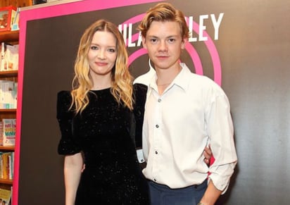 Talulah Riley, ex-esposa de Elon Musk, se casa con Thomas Brodie-Sangster