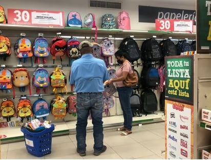 Los padres dejan las compras de útiles para el último minuto