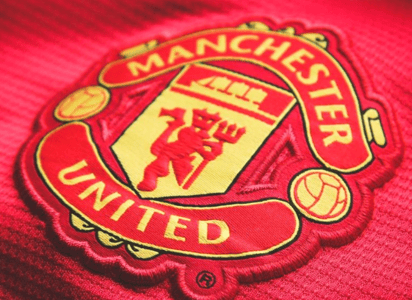 Manchester United renueva patrocinio por valor de más de mil millones de euros